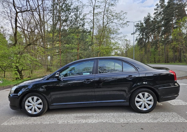 Toyota Avensis cena 15900 przebieg: 220000, rok produkcji 2007 z Żyrardów małe 22